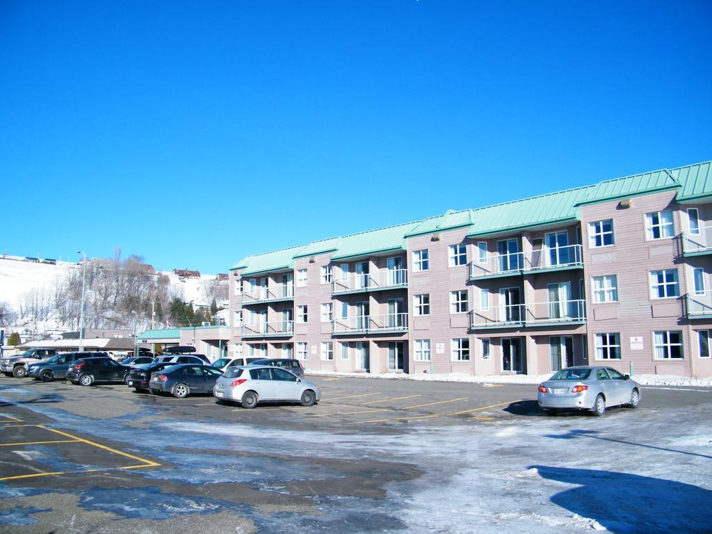 Quality Suites Sainte-Anne-de-Beaupre Exterior photo